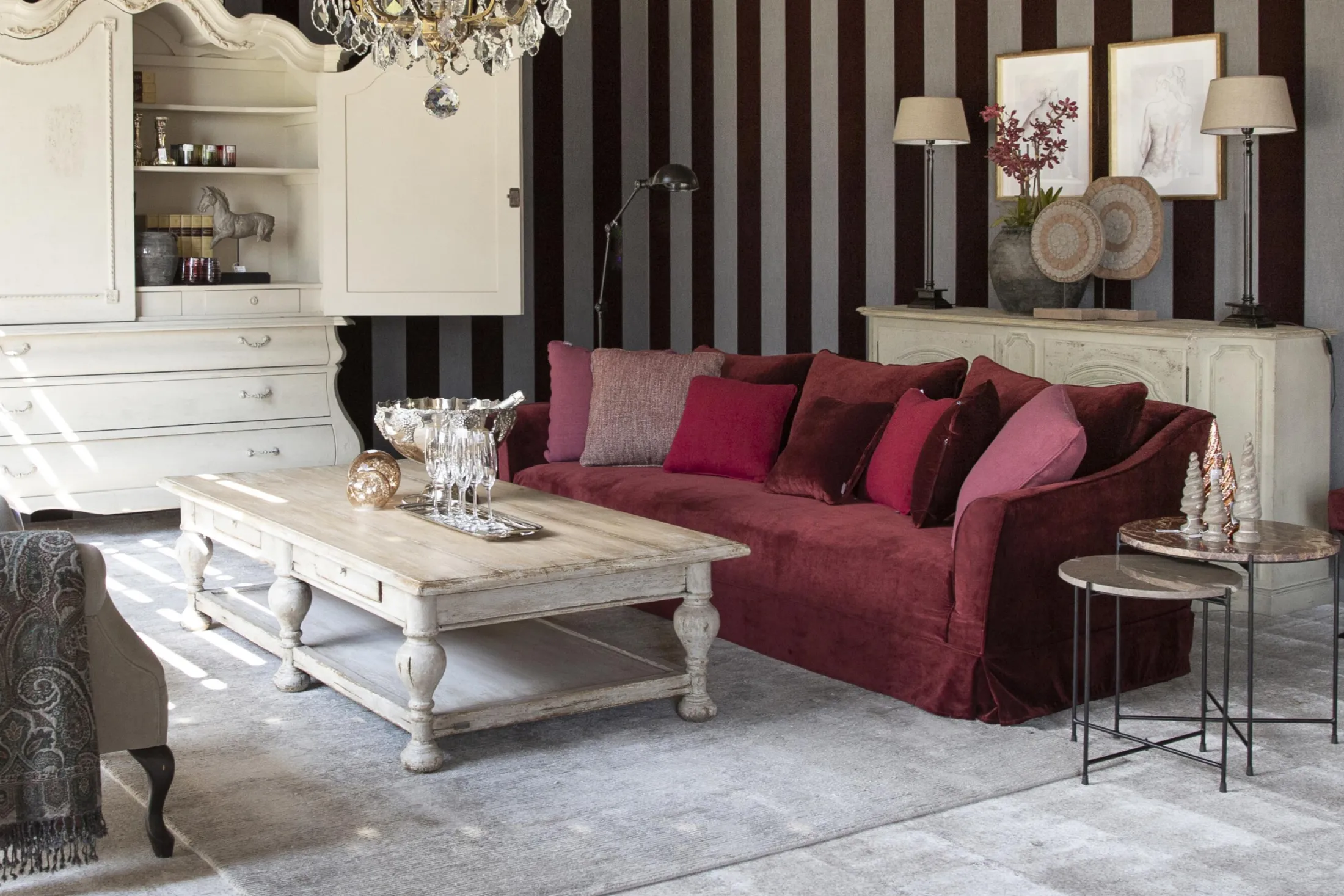 Hot Flamant Amaris, Dressoir, 2 Deuren, Antieke Afwerking