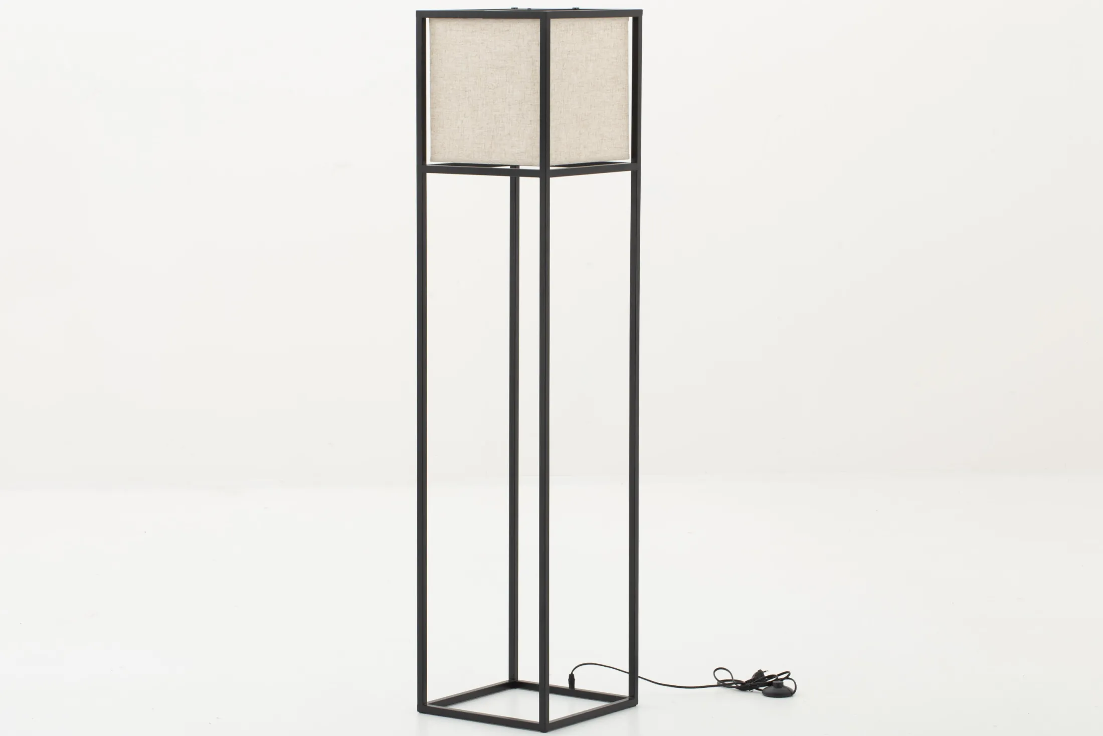 Hot Flamant Josie, Staande Lamp Met Kap