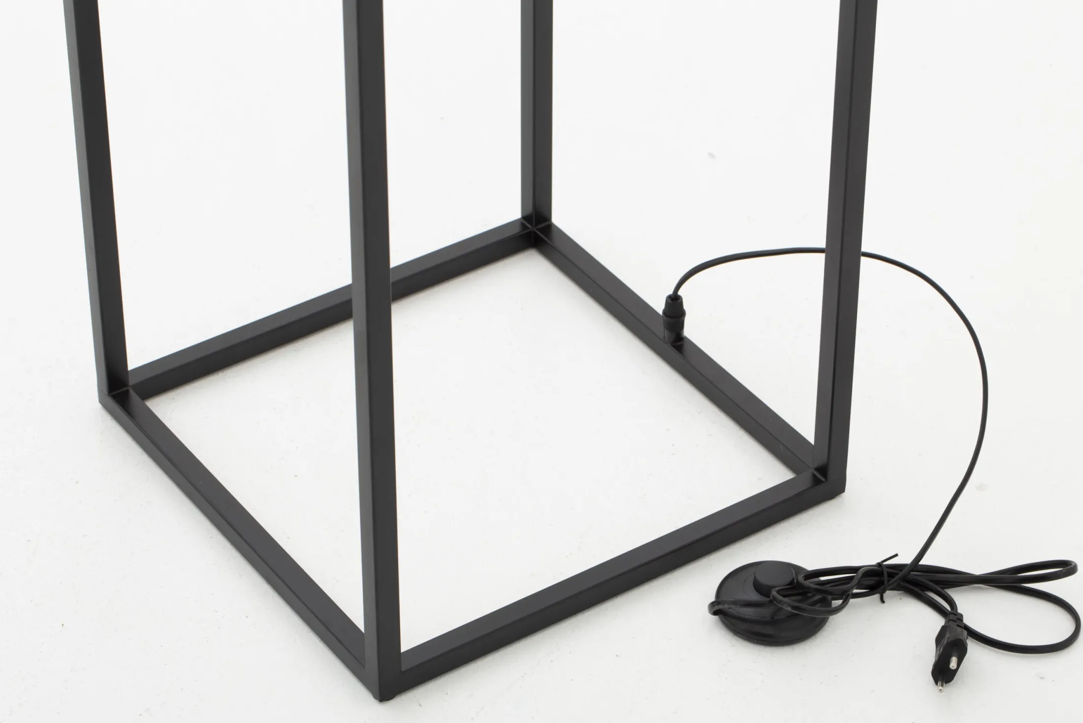 Hot Flamant Josie, Staande Lamp Met Kap